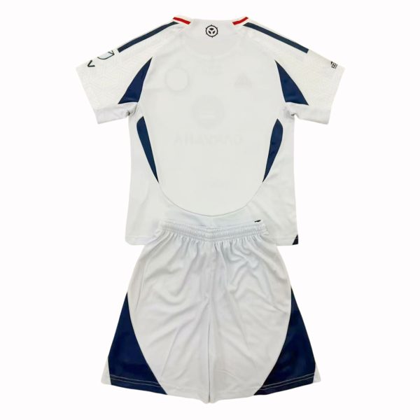 Kids Chicago Fire 2025-26 Away Kit - Image 2