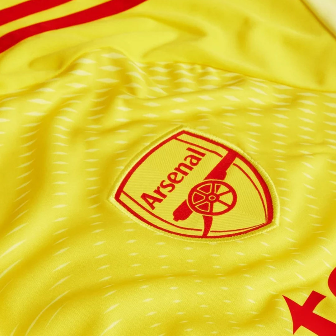 Arsenal 2025-26 Goalkeeper Shirt - Image 7