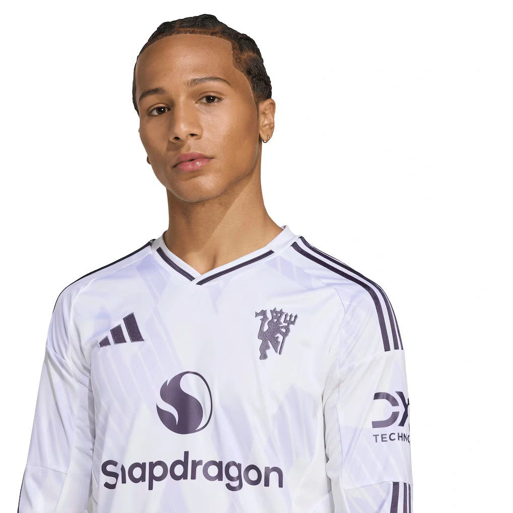 Manchester United 2025-26 Away Long Sleeve Shirt - Image 4