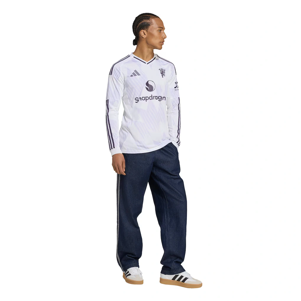 Manchester United 2025-26 Away Long Sleeve Shirt - Image 5