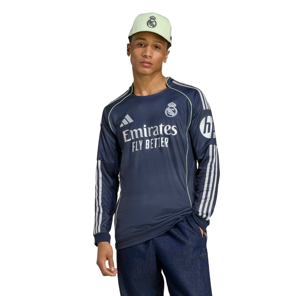 Real Madrid 2025-26 Away Long Sleeve Shirt - Image 4