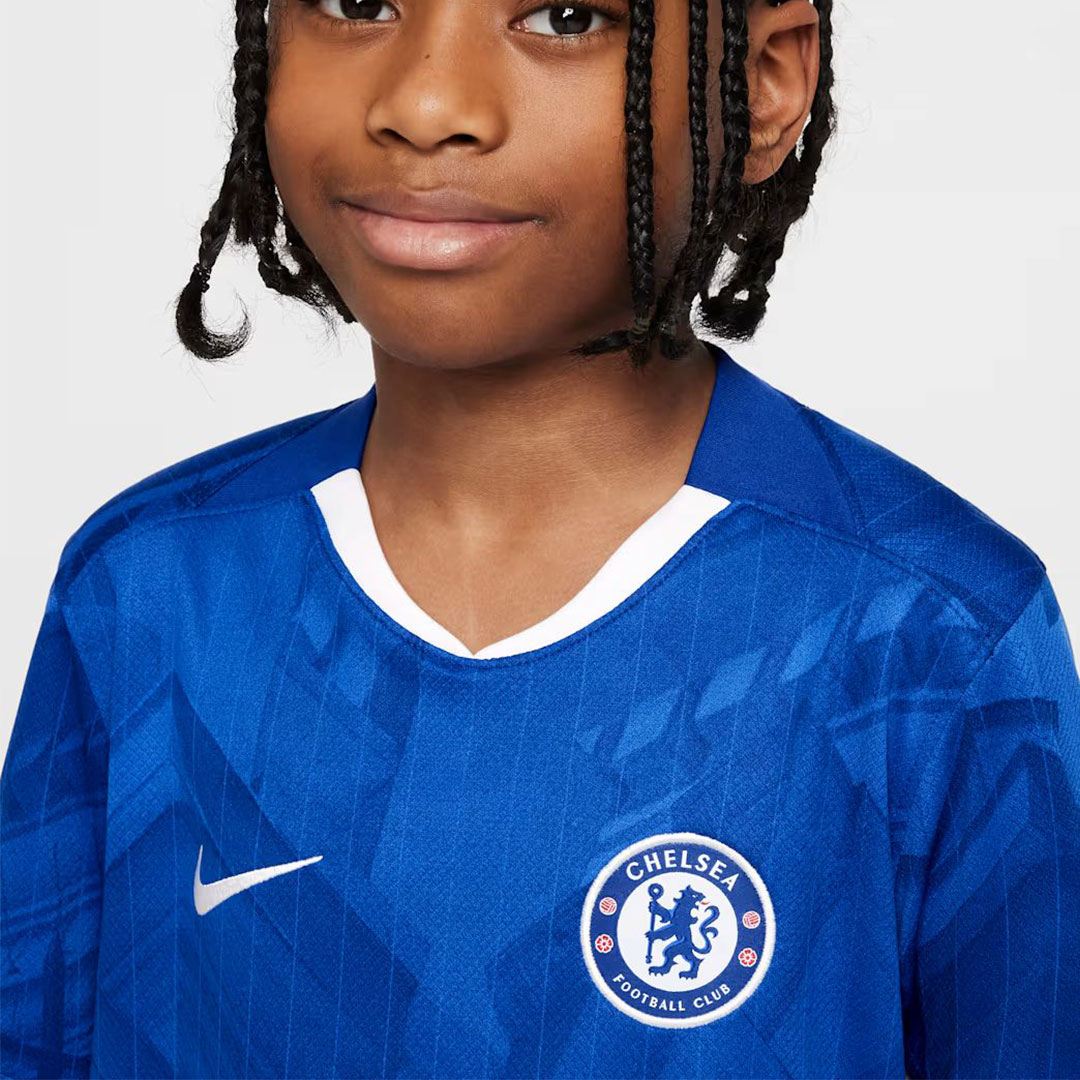 Kids Chelsea 2025-26 Home Kit - Image 2