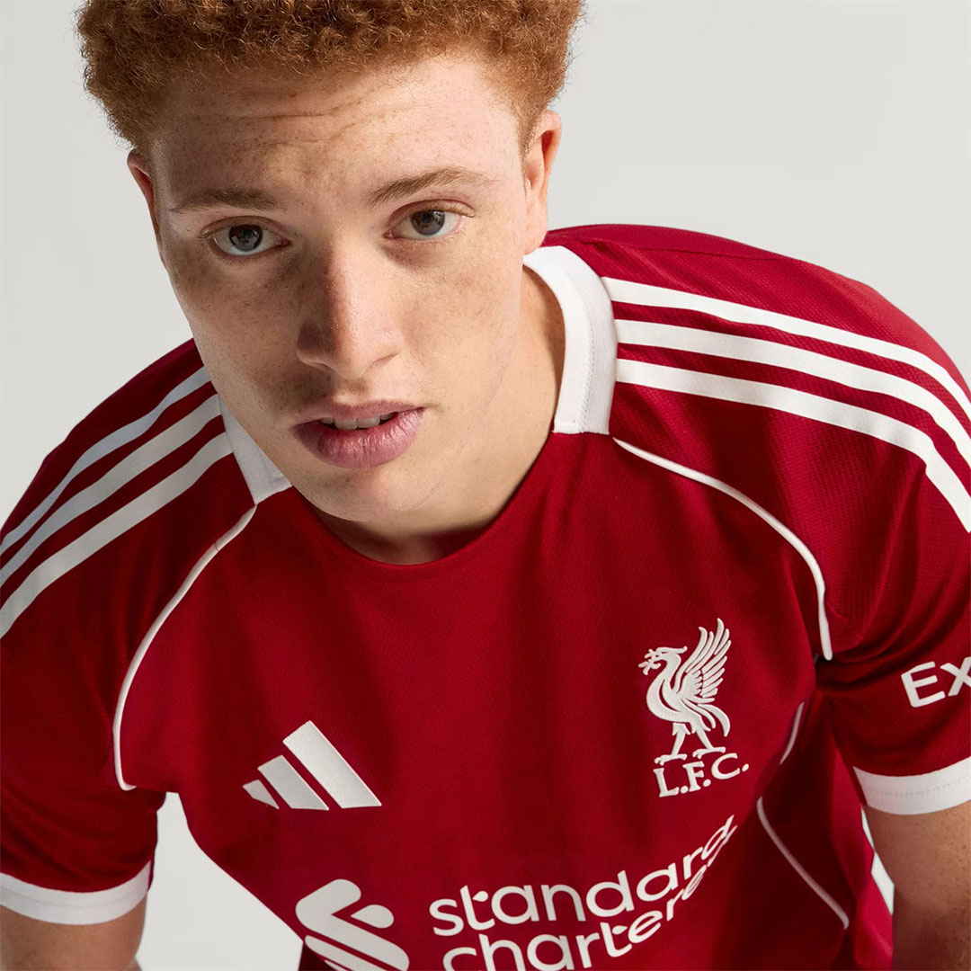Liverpool 2025-26 Home Authentic Shirt - Image 4